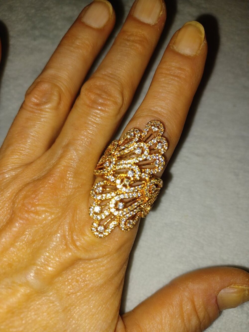 18k YG GF Rhinestone Ring - Picture 4 of 8